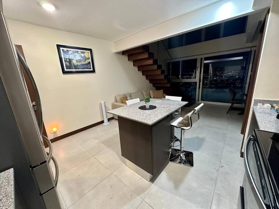 Penthouse En Los Yoses, Vista De Los Dioses Fast Wifi San Jose  Exterior foto