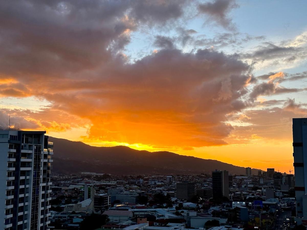 Penthouse En Los Yoses, Vista De Los Dioses Fast Wifi San Jose  Exterior foto